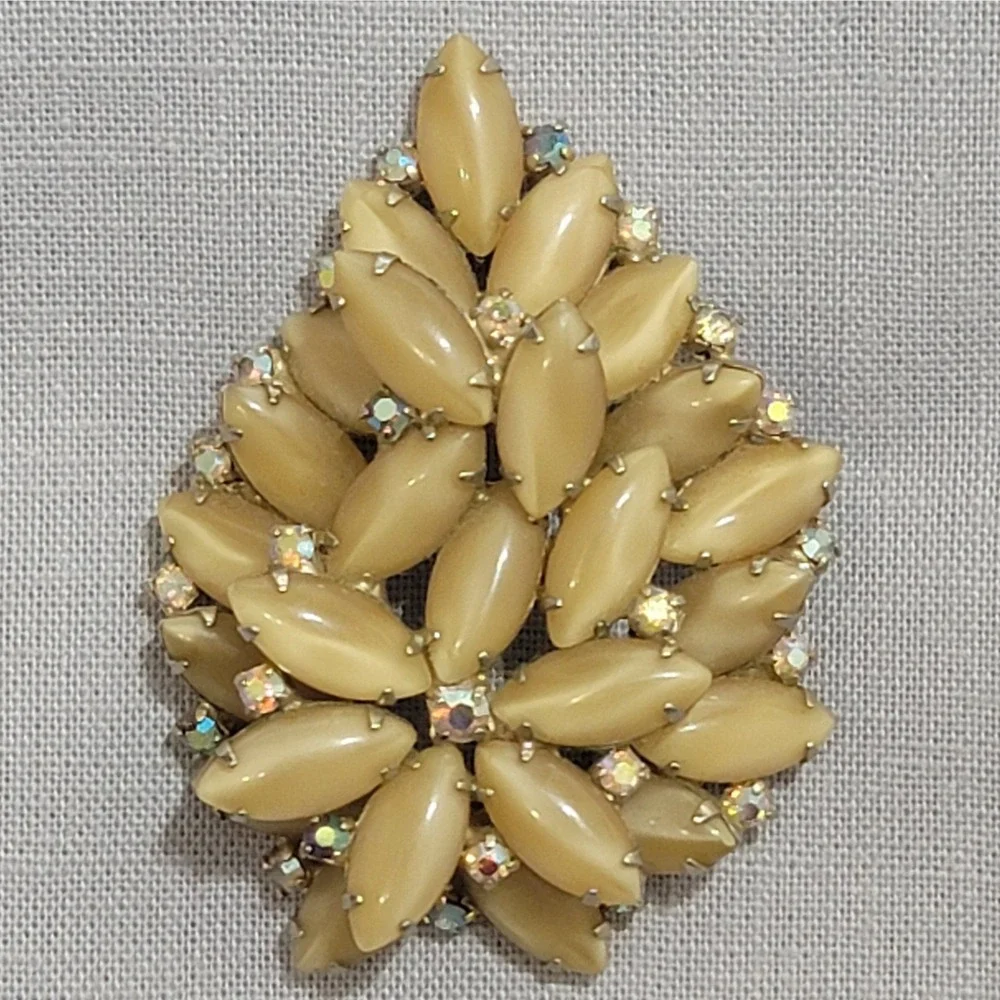 VTG Gold Tone Champagne Navette Thermoset &‎ AB Rhinestone Multilayer Brooch Pin